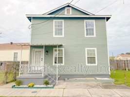 featured image of 3433 Lasalle St