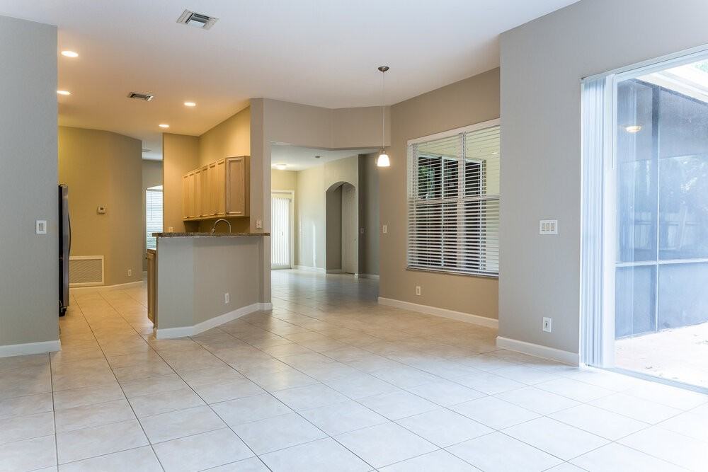 4517 Nw 6th Ct - Photo 7 of 15