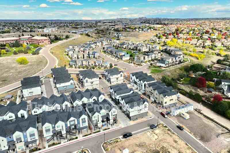 4057 Decender Grv - Photo 3 of 50