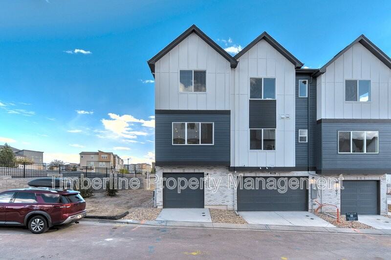 4057 Decender Grv - Photo 6 of 50