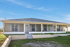 featured image of 4555 Golfview Blvd