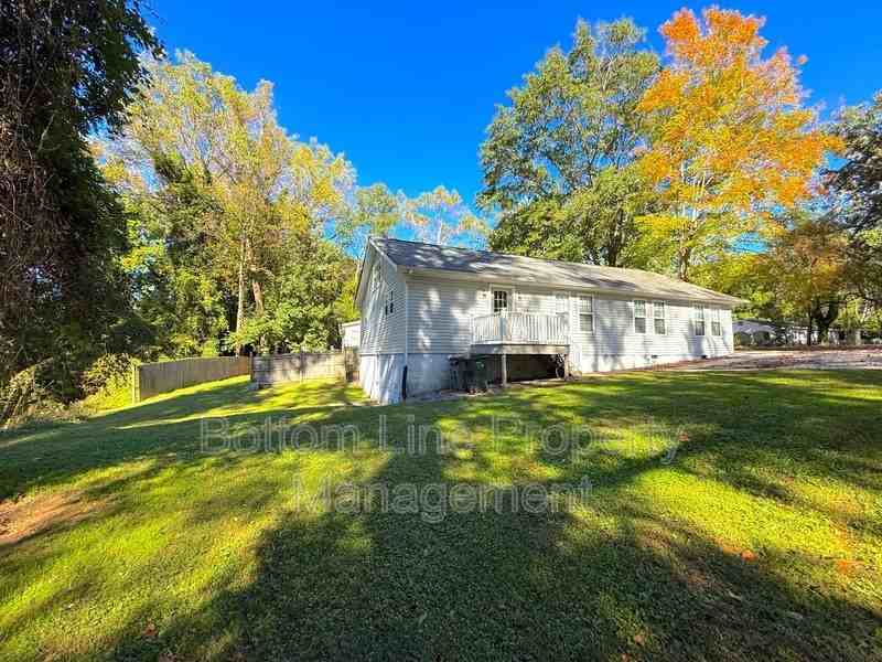 1011 S Weldon St - Photo 5 of 6