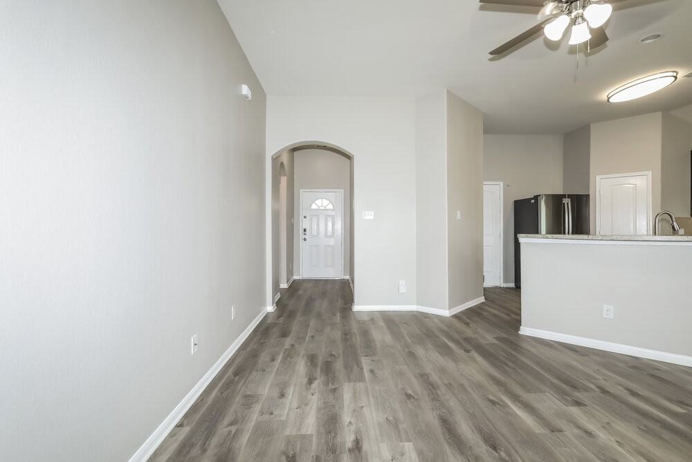 3285 Waukegan Rd - Photo 5 of 16
