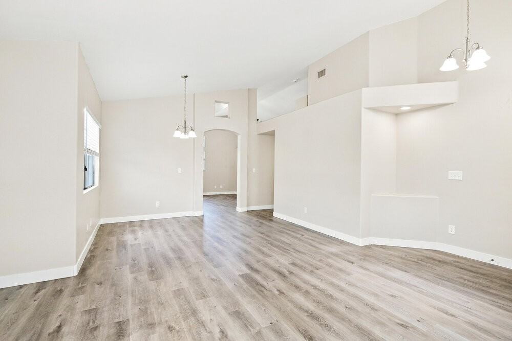 4012 Mill Point Cir - Photo 5 of 16