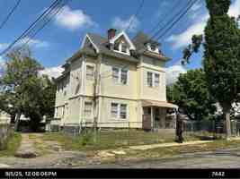 featured image of 145 Vine St