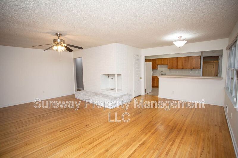126 Sharrowvale Rd - Photo 6 of 41