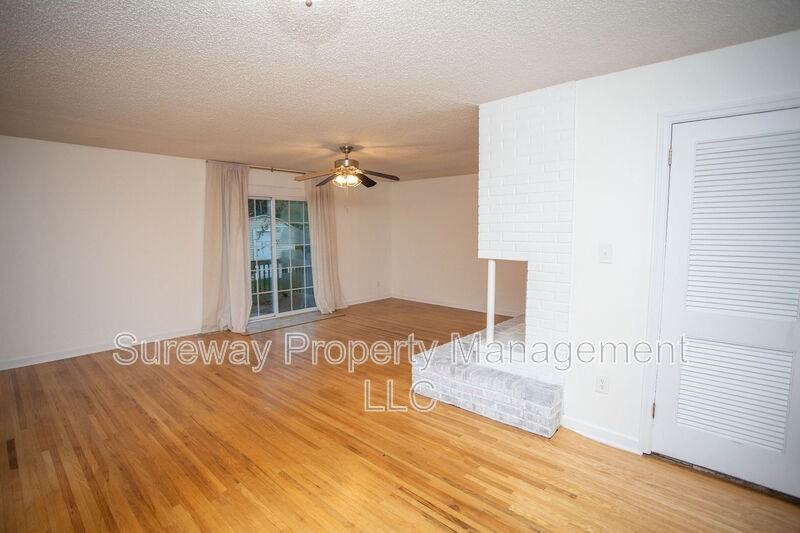 126 Sharrowvale Rd - Photo 7 of 41