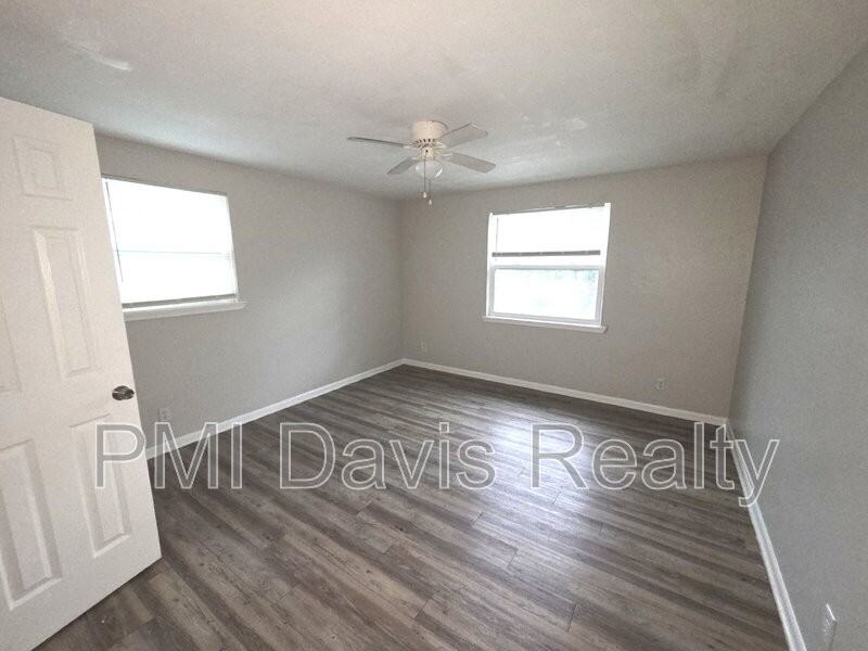 5838 Yellow Pine Ct #04 - Photo 2 of 5