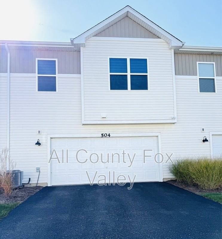 504 Comstock Rd - Photo 2 of 15