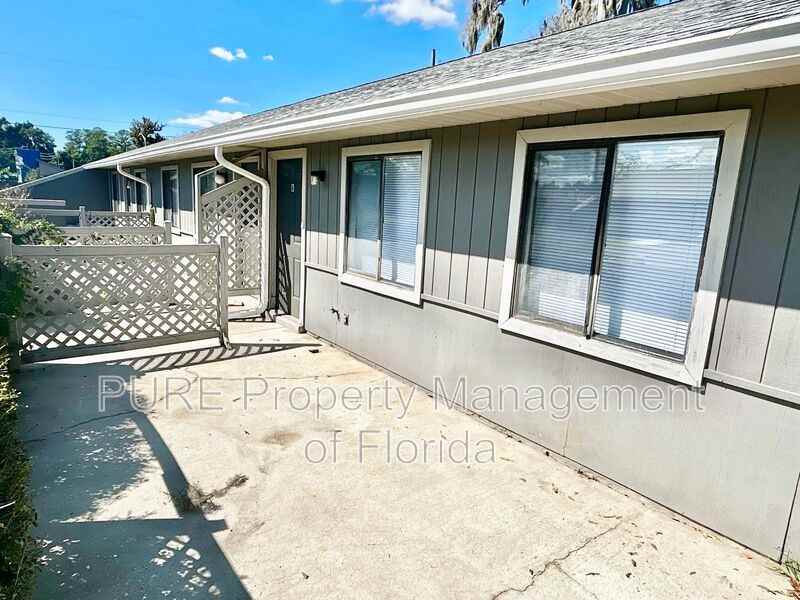 3002 Seterrace #B - Photo 3 of 14