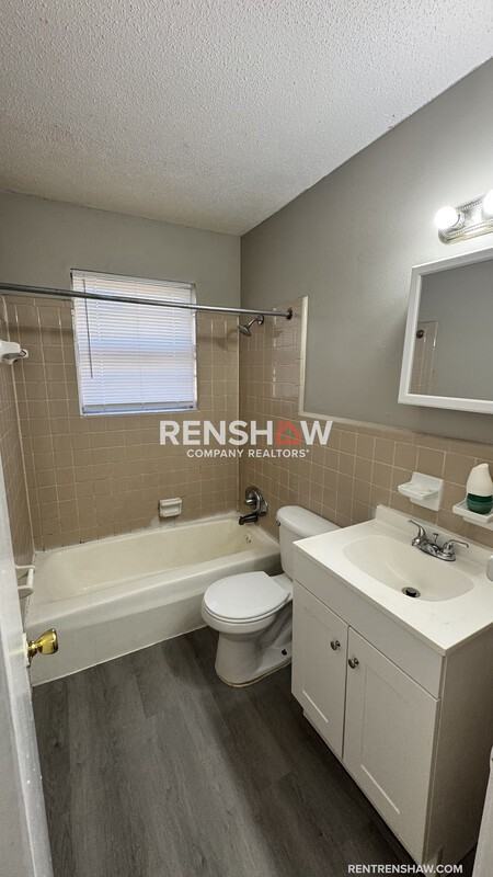 19 Navy Cir - Photo 7 of 15