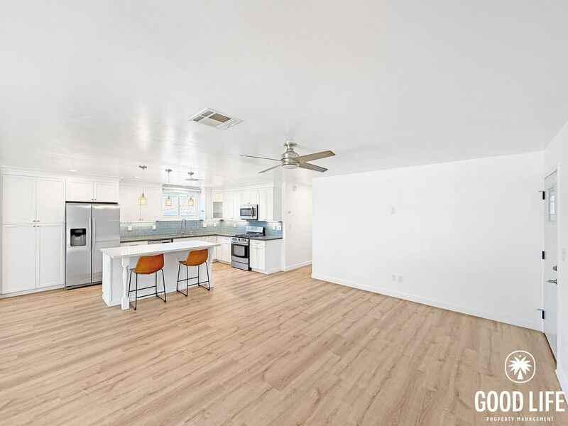 7017 Ballinger Ave - Photo 5 of 24