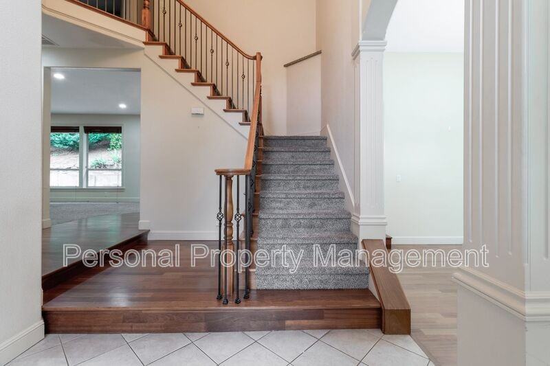 4164 Forest View Dr - Photo 4 of 30