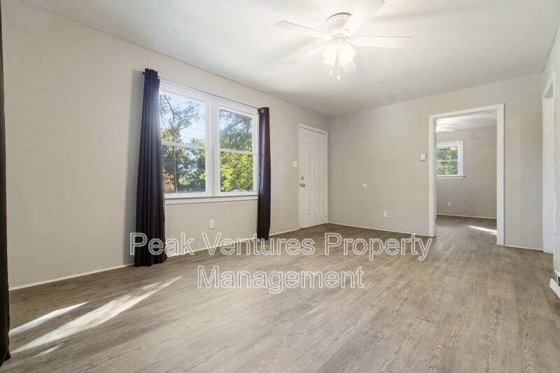 135 Westover Dr - Photo 2 of 15