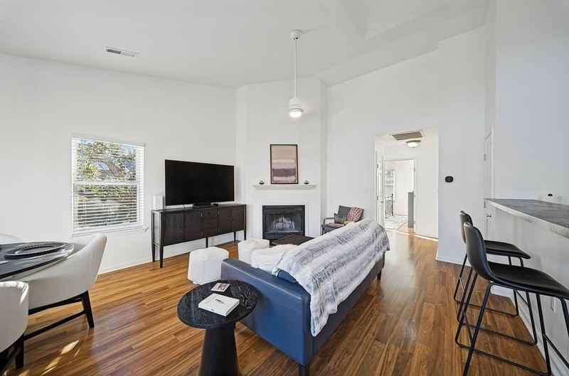 103 Westover Ave #301 - Photo 6 of 21