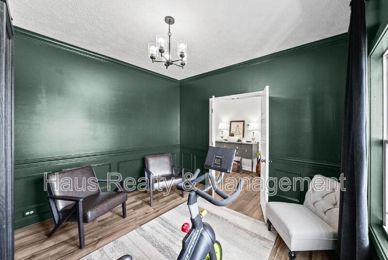 1882 Shield Dr - Photo 5 of 43