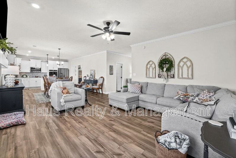 1882 Shield Dr - Photo 7 of 43