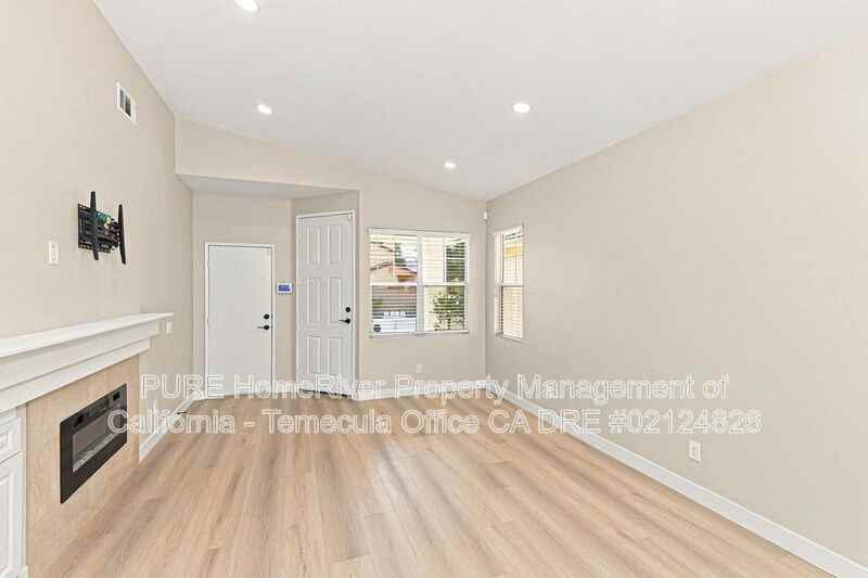 27500 Parkside Dr - Photo 4 of 20