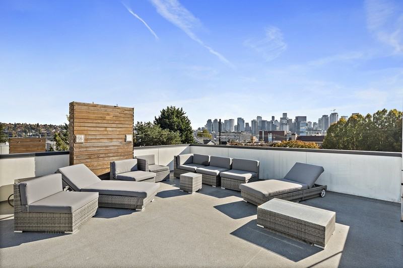 1209 6th Ave N - Photo 3 of 24