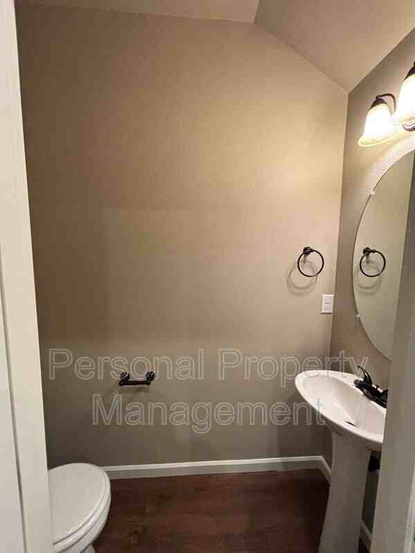3303 Ne 43rd Pl - Photo 7 of 23