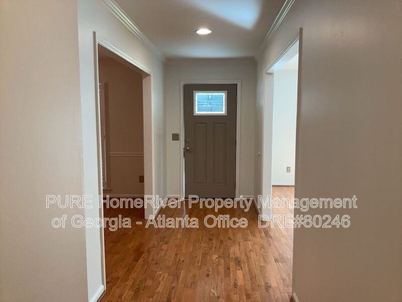8031 Henderson Ct - Photo 5 of 50