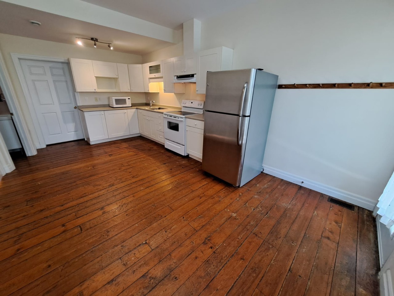 92 Oxbow Road - Photo 3 of 13