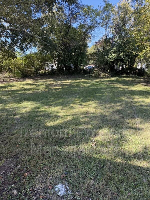 5241 Lomnick St - Photo 5 of 7