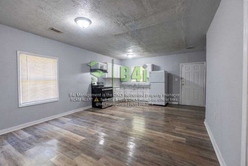 107 Parrish St - Photo 4 of 12