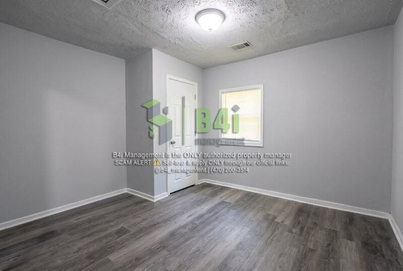 107 Parrish St - Photo 7 of 12