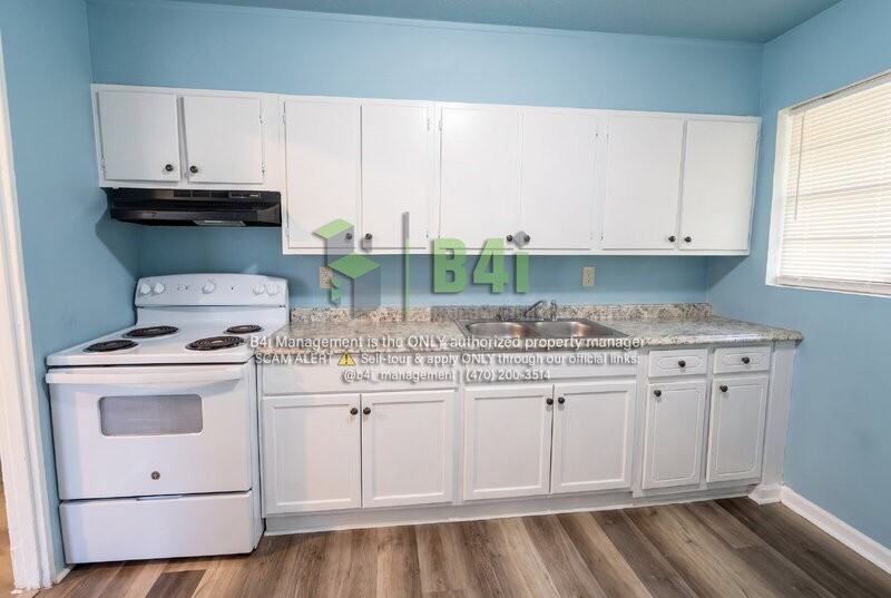 4505 Glade Rd - Photo 4 of 18