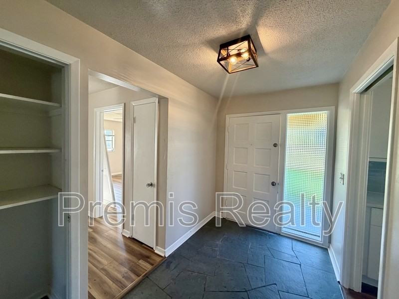 1532 Nursery Rd - Photo 2 of 13