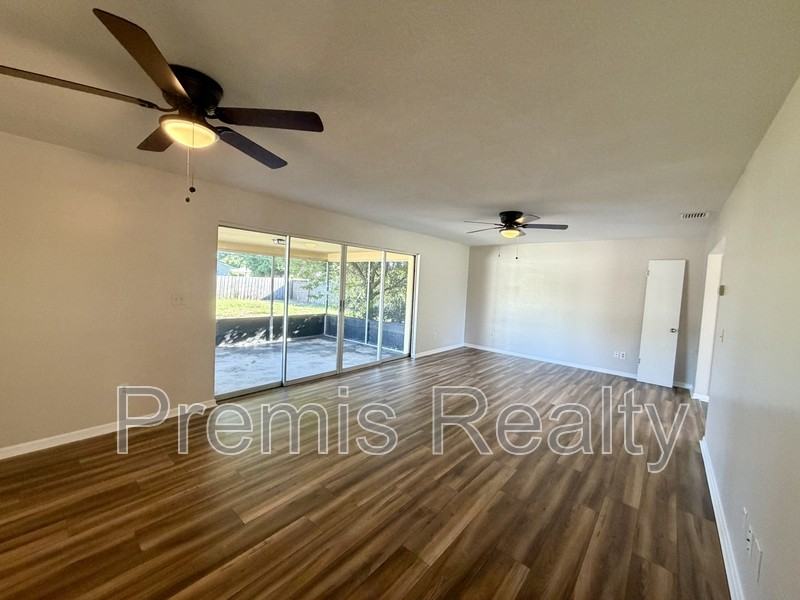 1532 Nursery Rd - Photo 7 of 13