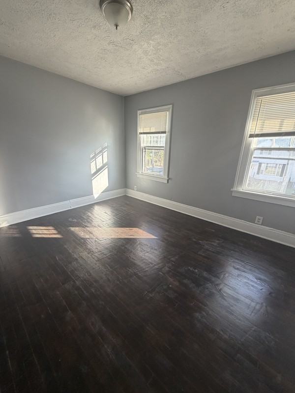 3433 Silsby Rd - Photo 6 of 9