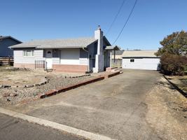 featured image of 1866 Linnell Ave