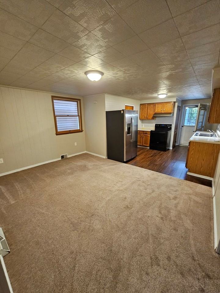 64 Race St - Photo 3 of 21
