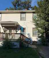 featured image of 229 N Poplar Ave