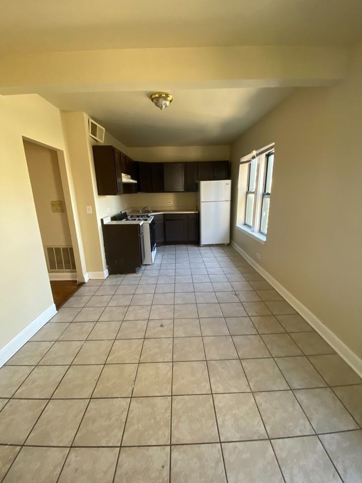 4834 W Adams LLC - Photo 6 of 44