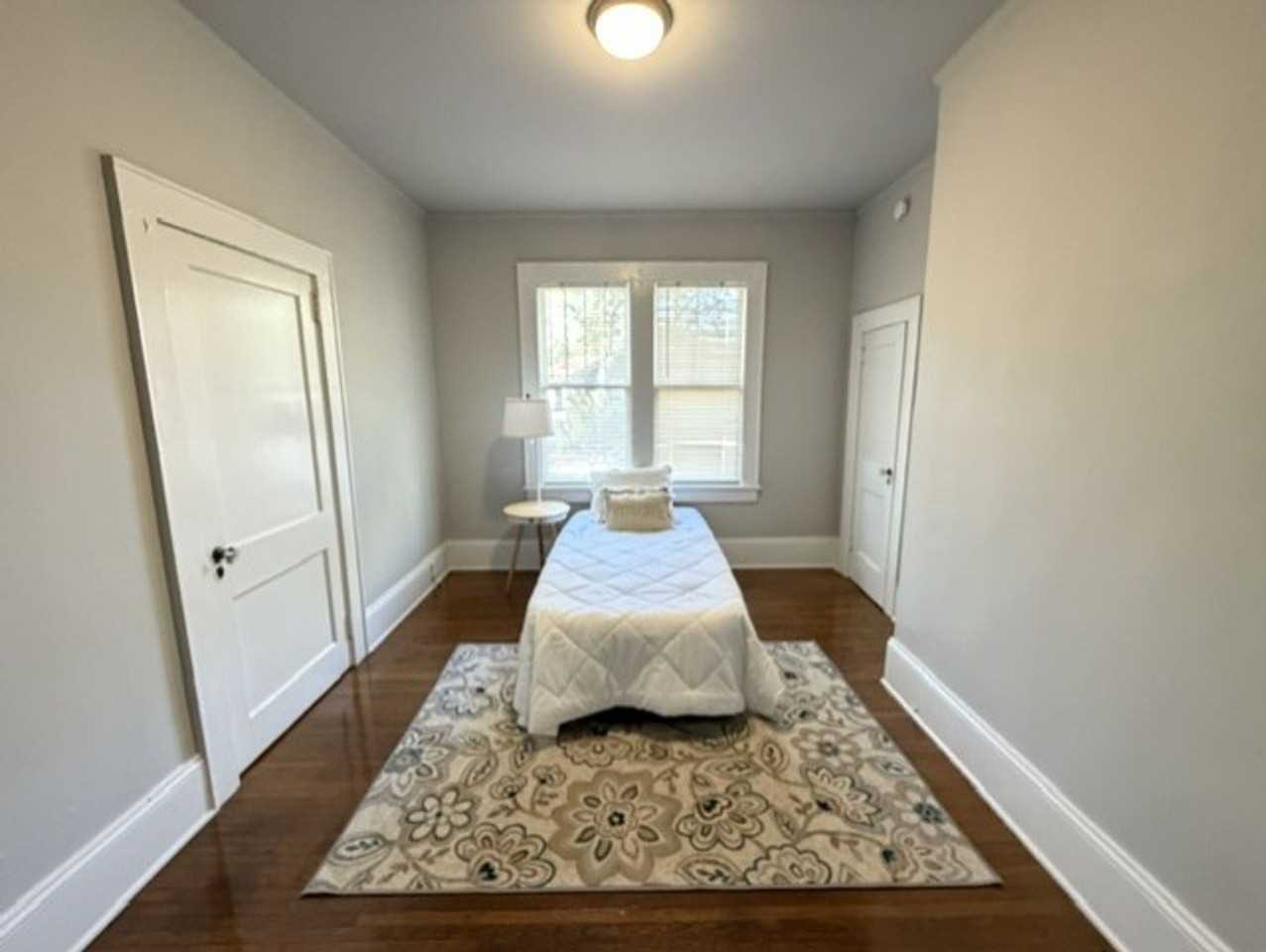 1817 Thomas Ave - Photo 5 of 8