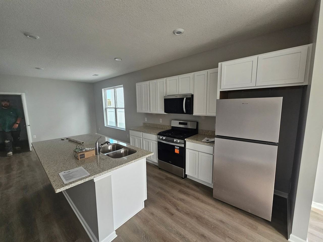 617 17th Ave - Photo 6 of 10