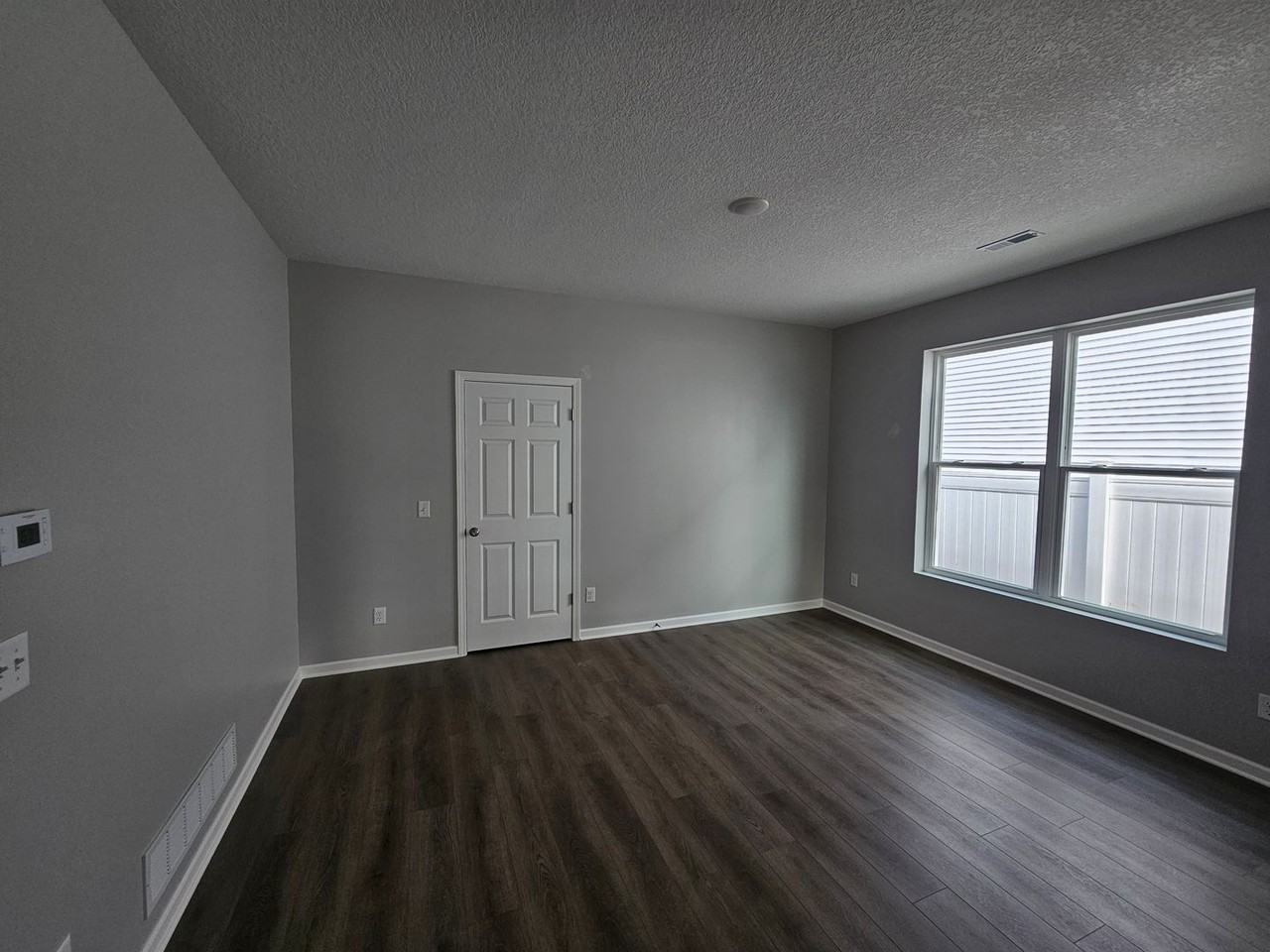 617 17th Ave - Photo 7 of 10