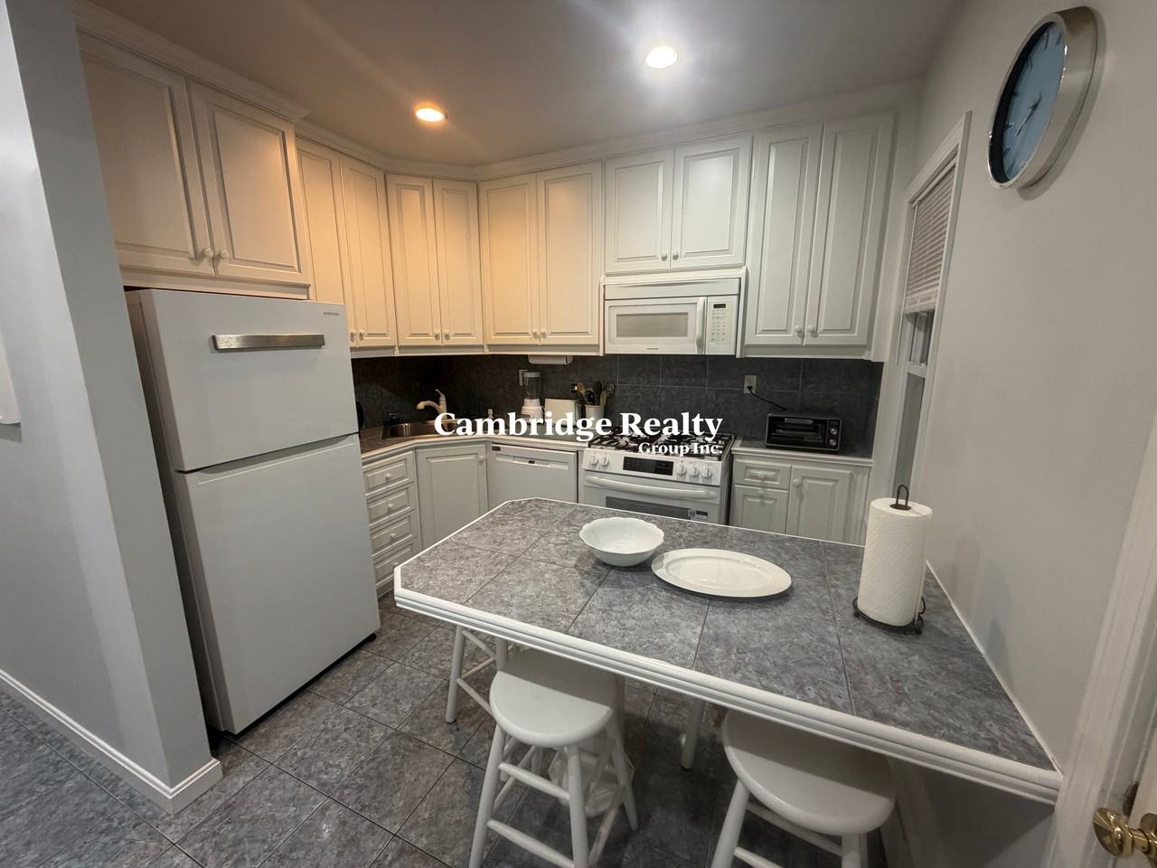 60 London St #2T - Photo 4 of 20