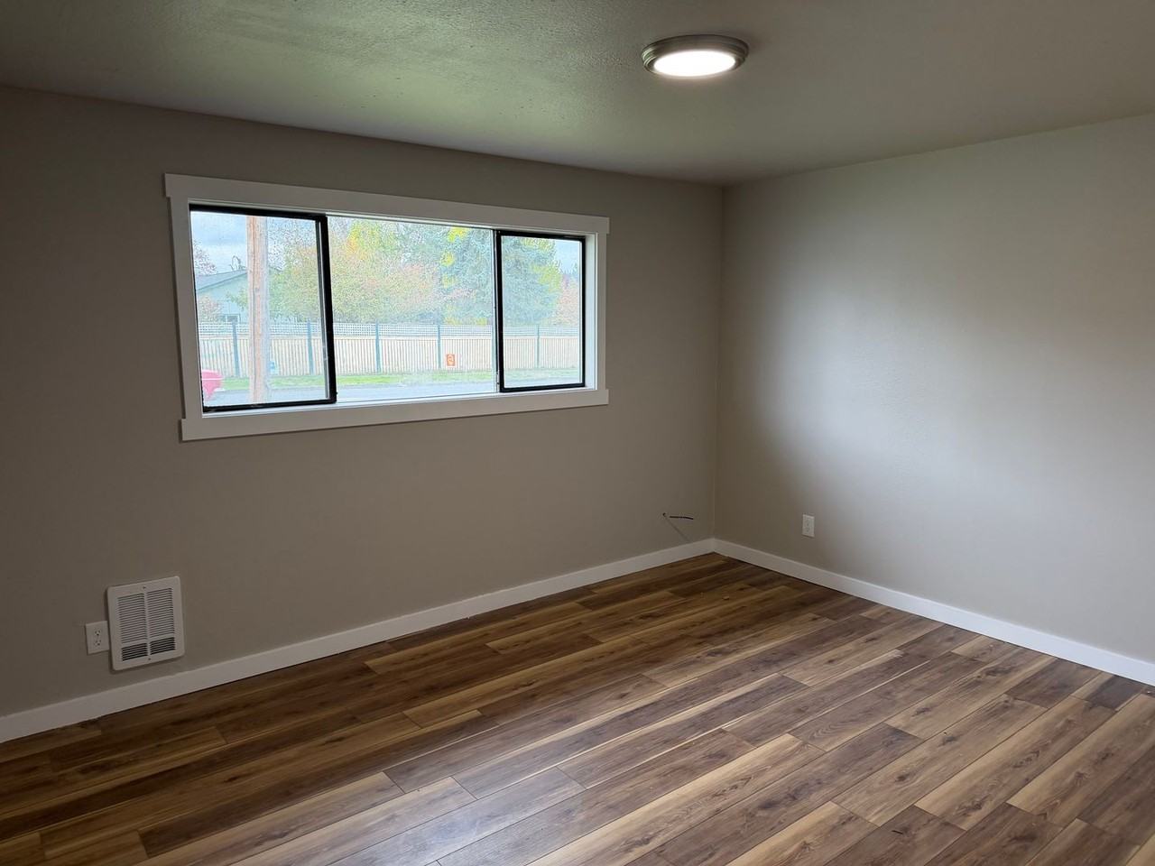 1503 S 15th St - Photo 6 of 7