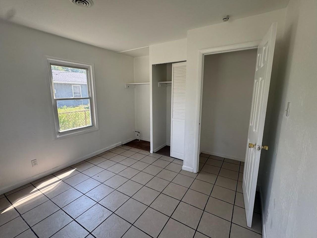 824 Saint Monica Dr - Photo 4 of 12