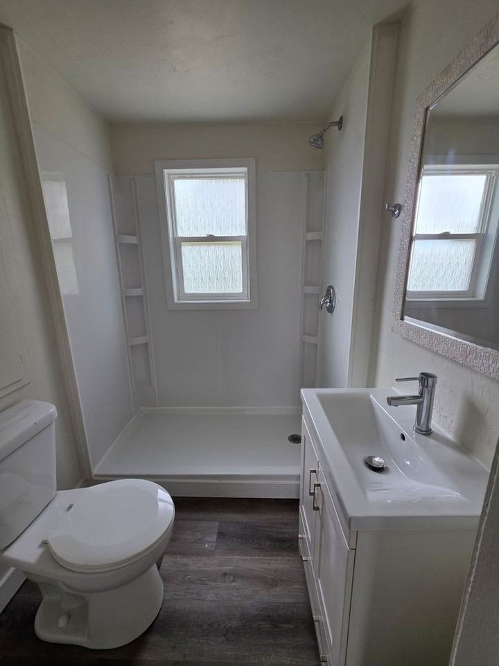 935 Dousman St - Photo 6 of 13