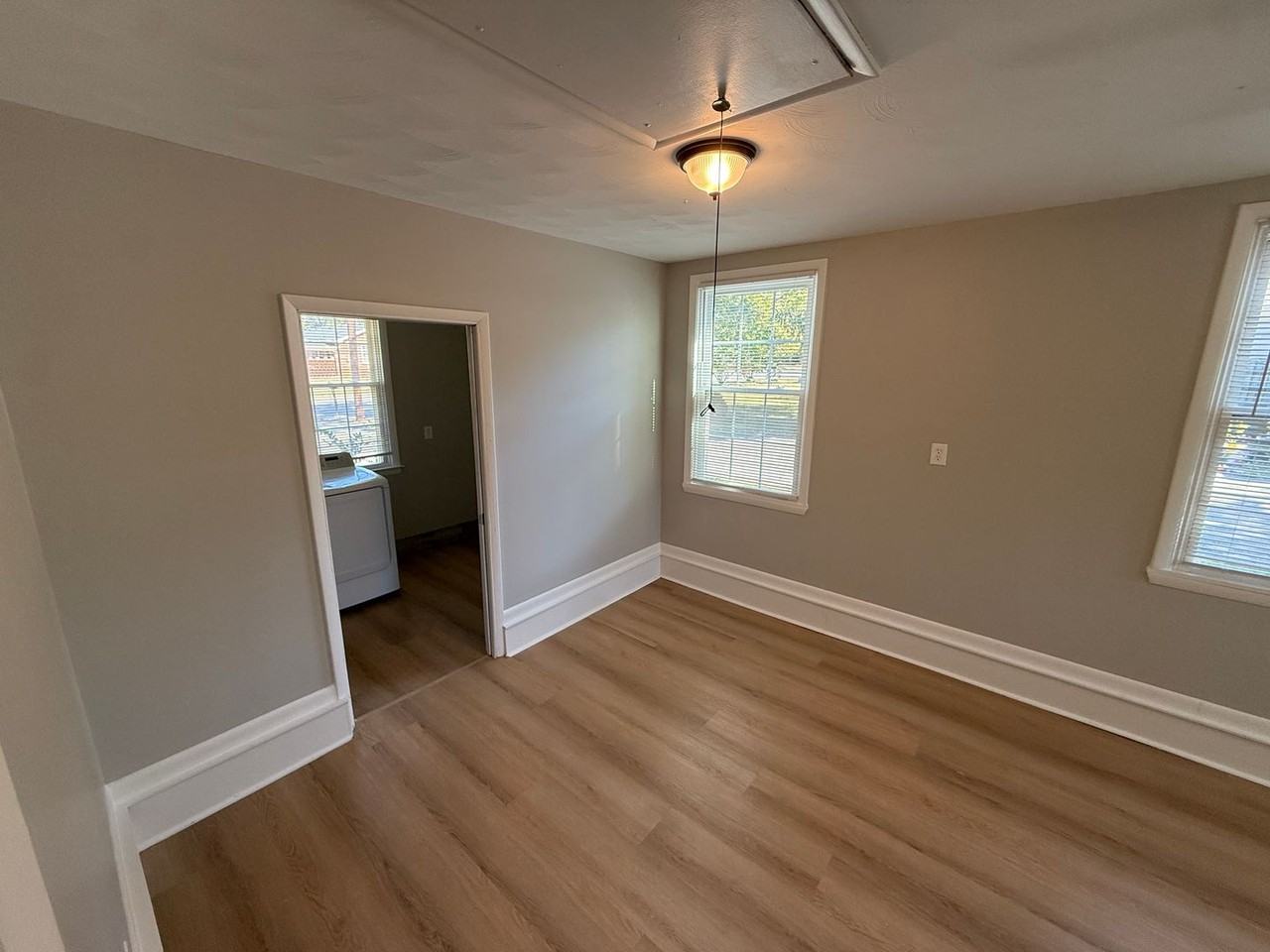 1610 Fowler St - Photo 7 of 21