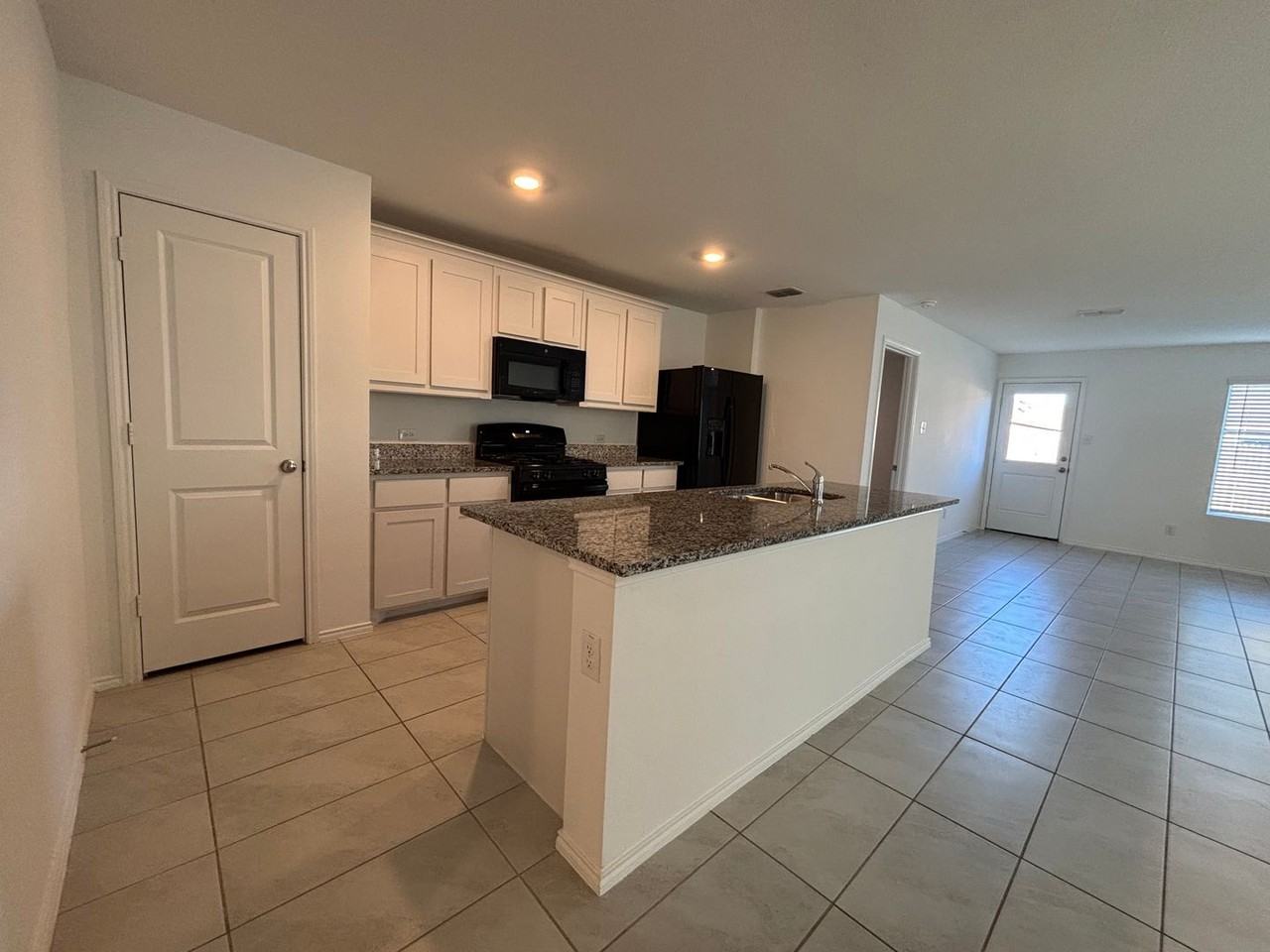 1419 Cherry Bark Dr - Photo 6 of 27