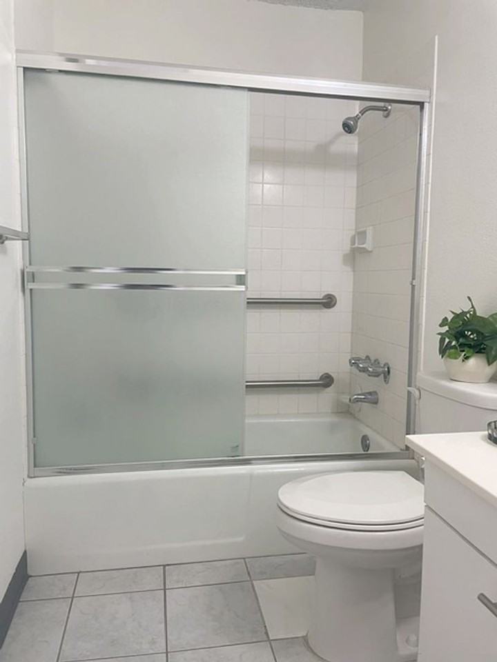 620 Sheridan St #306 - Photo 7 of 9