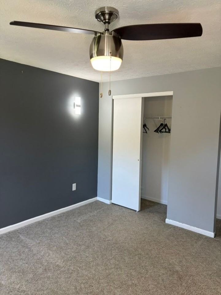 530 Bennington Dr - Photo 5 of 12