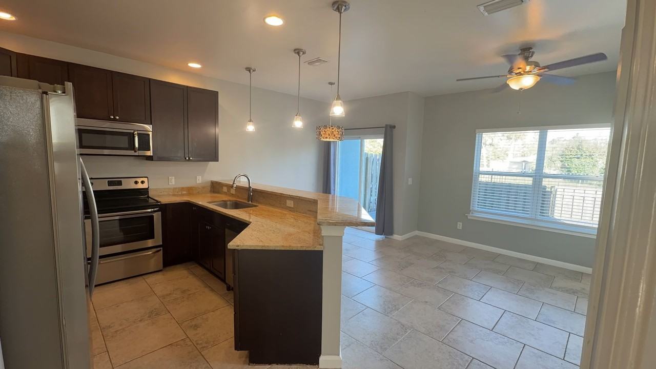 2414 Astrid Ln - Photo 2 of 14