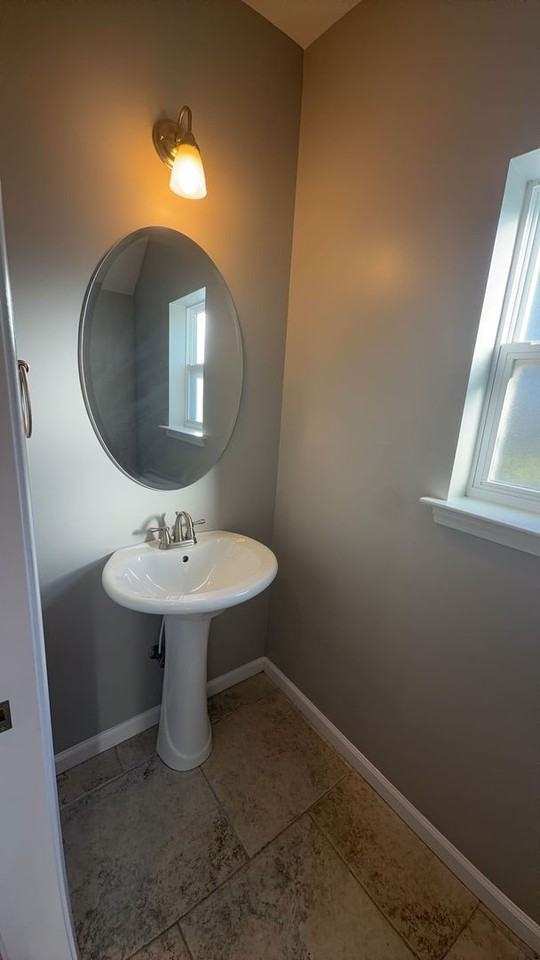 2414 Astrid Ln - Photo 6 of 14